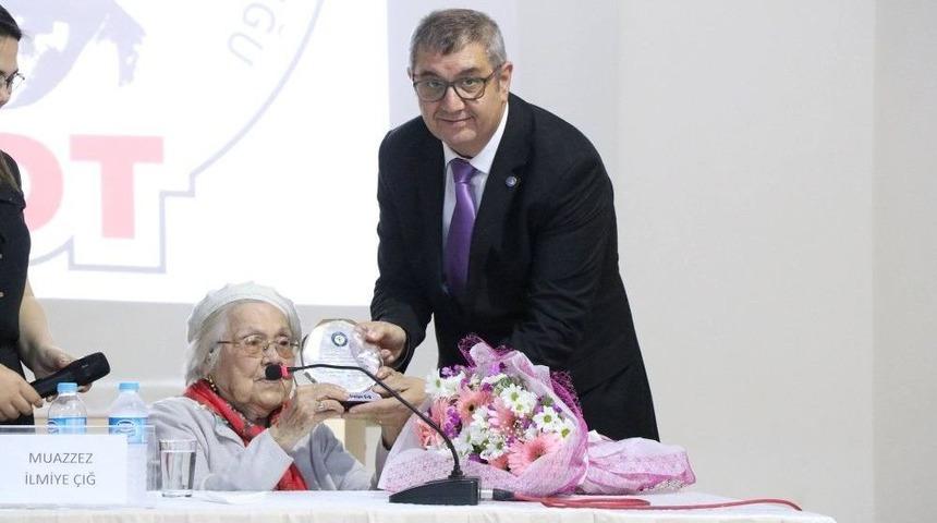 Toros &Uuml;niversitesi&rsquo;nde &Ouml;ğrenciler Hem Eğleniyor Hem Bilgileniyor