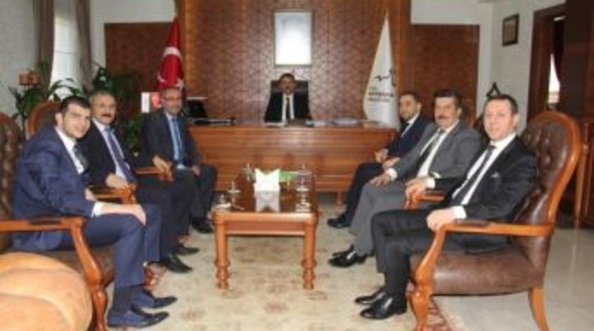 Birlik Vakfı Y&ouml;neticileri Vali Aktaş&rsquo;ı Ziyaret Etti