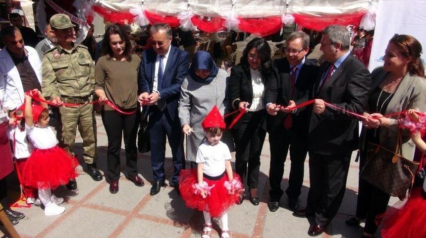 Edirne’de İhtiyaç Sahibi Öğrenciler Yararına Kermes