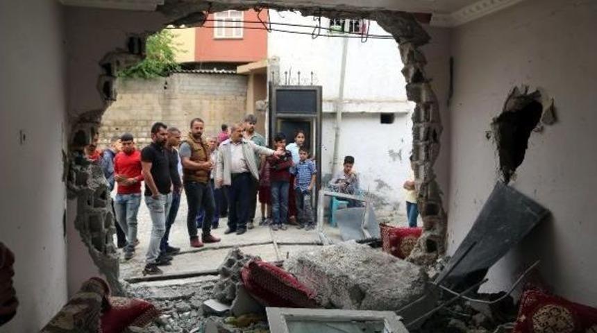Silopi'de Polis Panzeri Eve &Ccedil;arptı; 2 &Ccedil;ocuk &Ouml;ld&uuml;-Yeniden