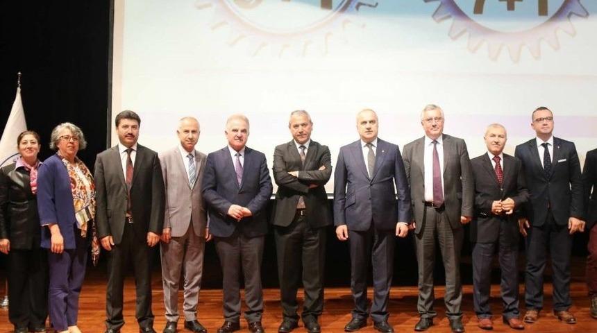 Sa&uuml;&rsquo;de D&uuml;zenlenen Etkinliğe Abbas G&uuml;&ccedil;l&uuml; Konuk Oldu