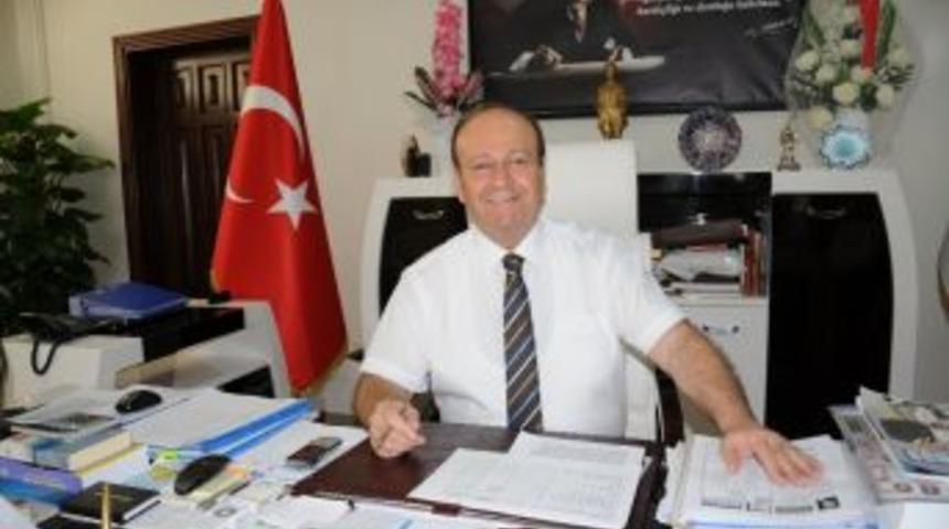 Başkan Özakcan, 24 Temmuz Gazeteciler Ve Basın Bayramını Kutladı