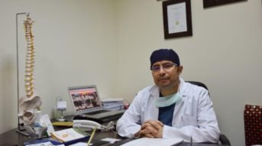 Her 100 Kişiden 2&rsquo;sinde Omurilik Eğriliği Var