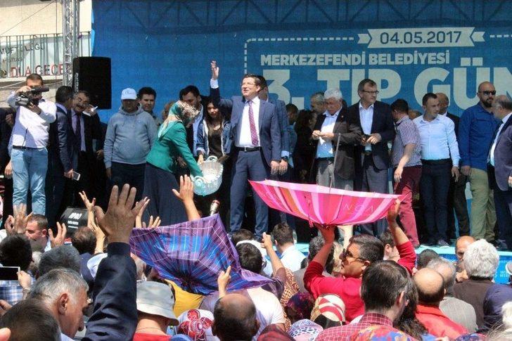 Vatandaşlar, Fesleğen Ve Mesir Macunu Almak İçin Birbirleriyle Yarıştı G4