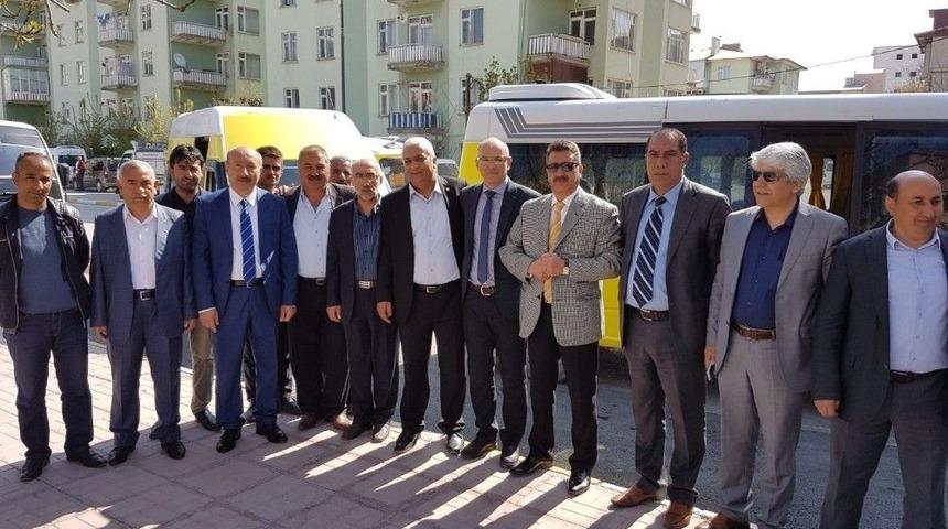 Genel Sekreter Yardımcısı Tamer&rsquo;den Minib&uuml;s Esnafına Ziyaret