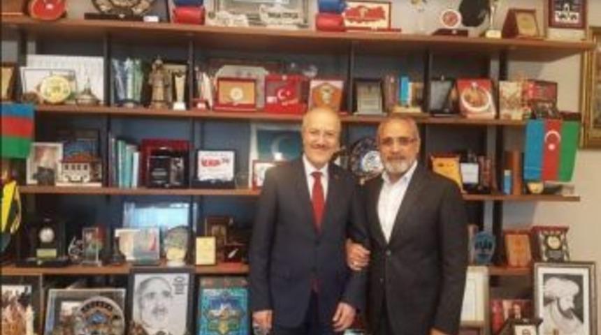 Başkan Kafaoğlu&rsquo;na Anıt Tebriki