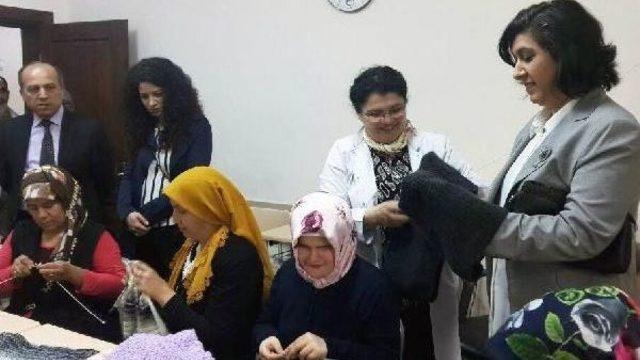 Görmeden Örüyorlar