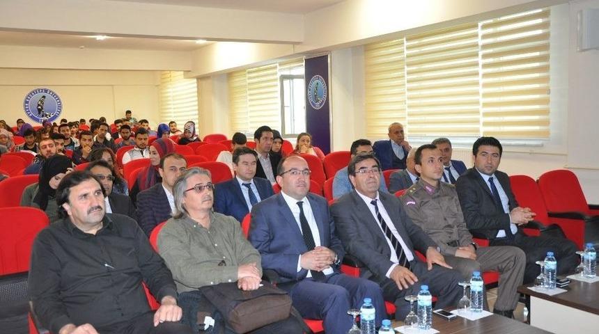 Sandıklı Meslek Y&uuml;ksekokulunda "yunus Emre Konferansı" D&uuml;zenlendi