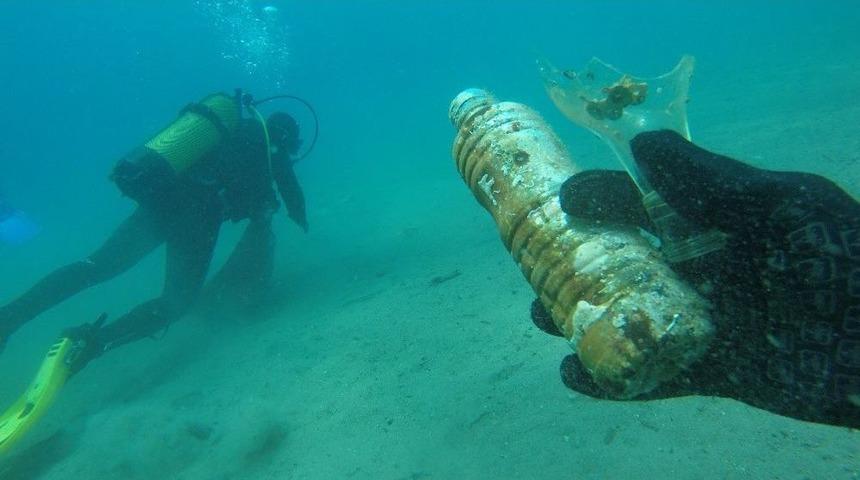 Sosyete Koyunda Deniz Altından &Ccedil;ıkanlar Herkesi Şok Etti