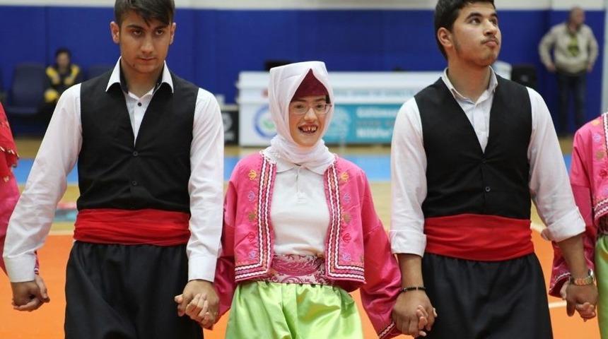 En &Ouml;zel Şenlik