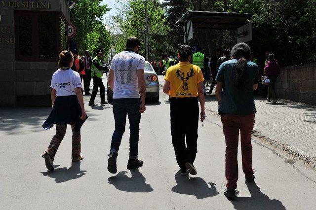 M&uuml;lkiyeli &Ouml;ğrenciler, G&uuml;venlik Gerek&ccedil;esiyle &rsquo;inek Bayramı&rsquo;na Getirilen Yasağa Uymadı 1