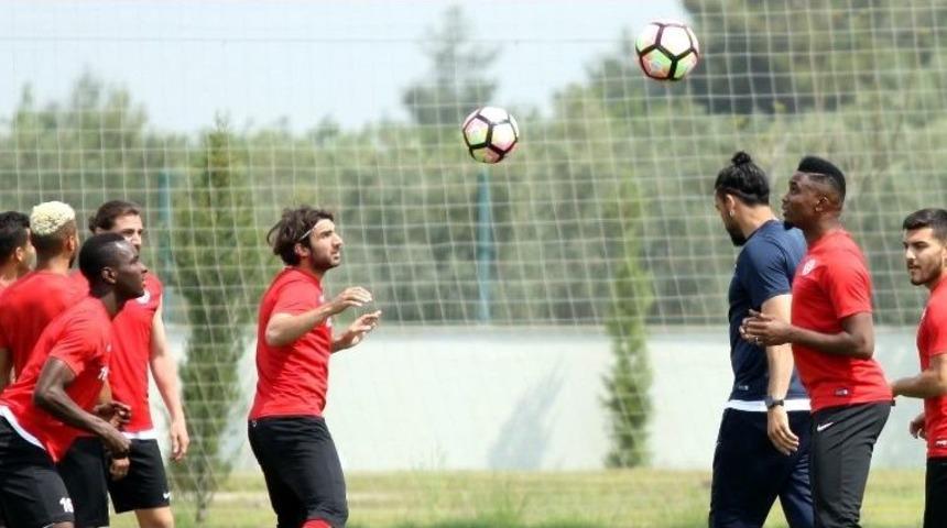 Antalyaspor, Başakşehir Ma&ccedil;ı Hazırlıklarını Tamamladı