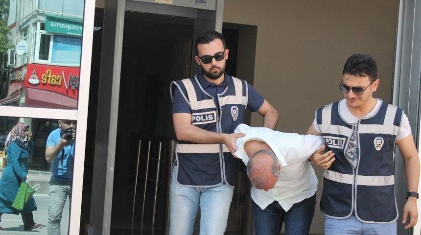 Tespih Hırsızı Yakayı Ele Verdi