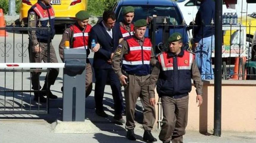 Sigara Izmaritinden Belirlenen Hint Keneviri &Uuml;reticisi Tutuklandı