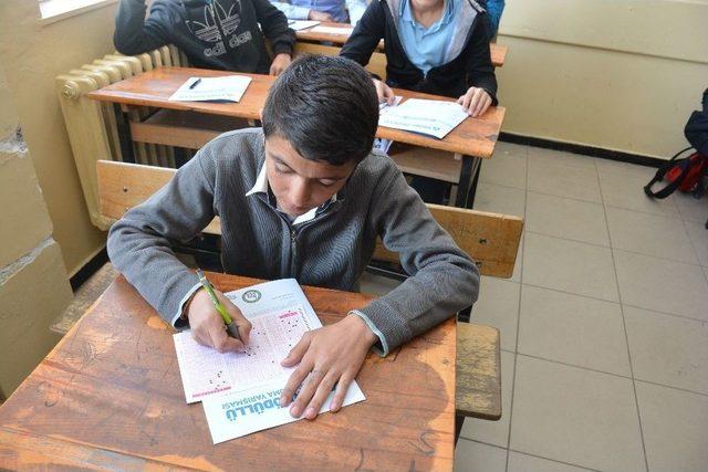 Tuşba&rsquo;da 2. Umre &Ouml;d&uuml;ll&uuml; Kitap Okuma Yarışması 1