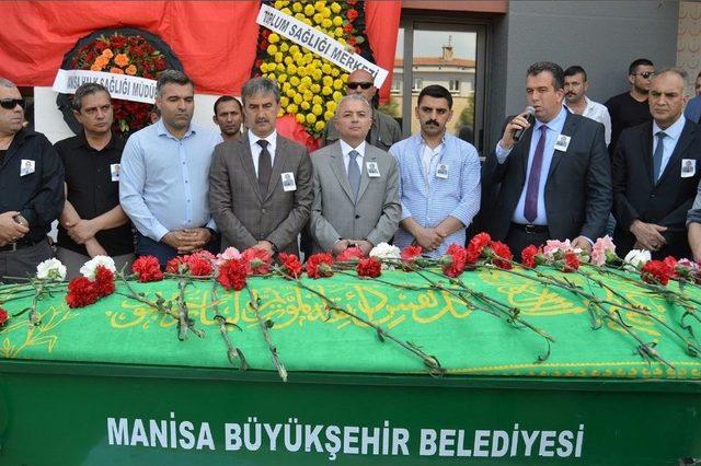 Yaptırdığı Sağlık Merkezinden Son Yolculuğuna Uğurlandı