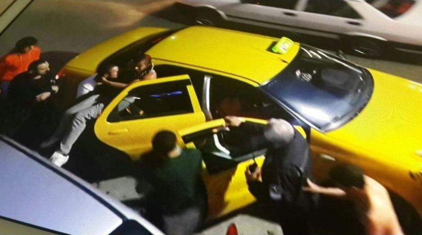 Giresun&rsquo;da Bı&ccedil;aklı Kavga: 3 Yaralı