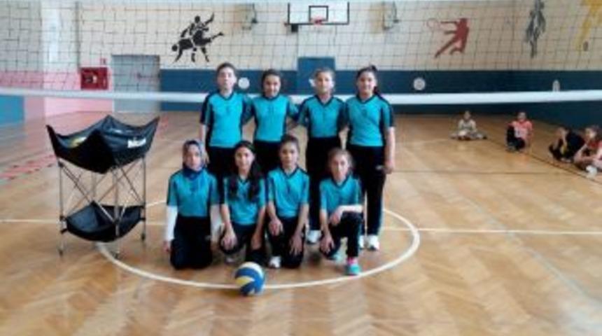 Sumbas Binali Yıldırım Ybo Voleybolda İddialı