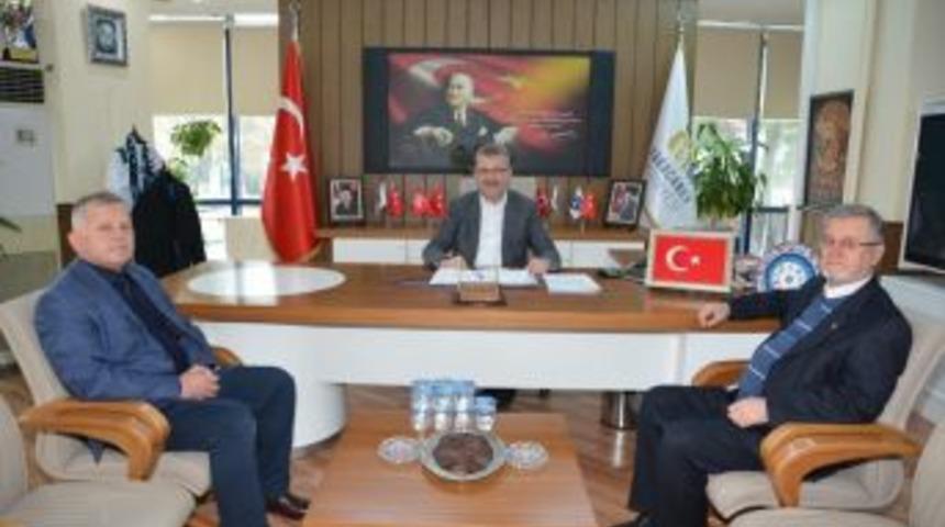 Karacabeyli &Ouml;ğrencilere Destek