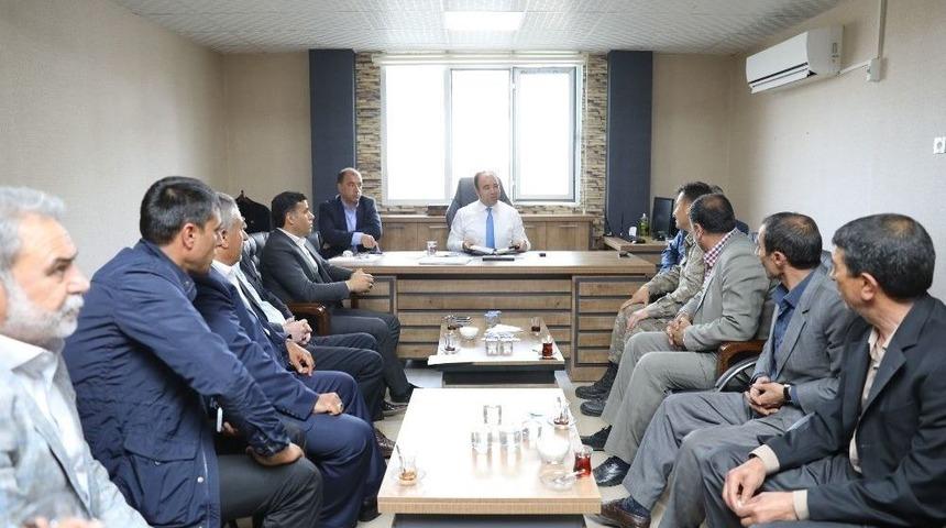 Viranşehir&rsquo;de Yol Yapım &Ccedil;alışmaları S&uuml;r&uuml;yor