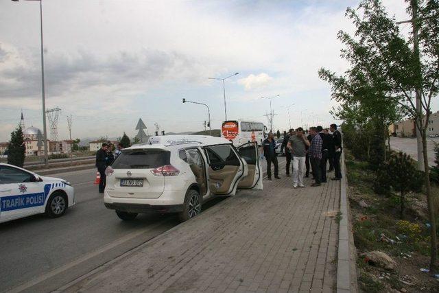 Polisin “dur” İhtarına Uymayarak Kaçan Oto Hırsızı Vurularak Yakalandı