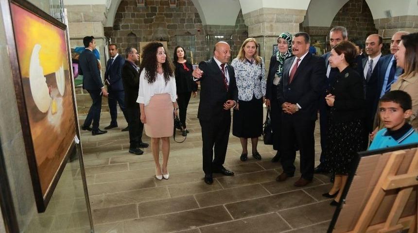 D&uuml;nya Sanat G&uuml;n&uuml; Kapsamında Sanat Etkinlikleri Ger&ccedil;ekleştirildi