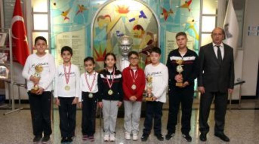 Sanko Okulları &Ouml;ğrencilerinin Akıllı Hamleleri 7 Derece Getirdi