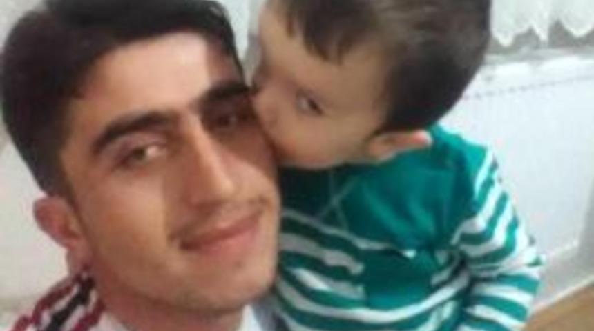 Facebook'ta Veda Mesajı Yazıp Intihar Etti