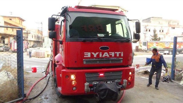 Hatay&rsquo;da Treyler Fabrikasında Yangın 1