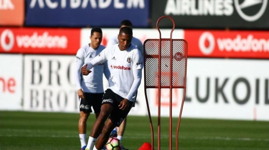 Beşiktaş&rsquo;ta Derbi Hazırlıkları S&uuml;r&uuml;yor