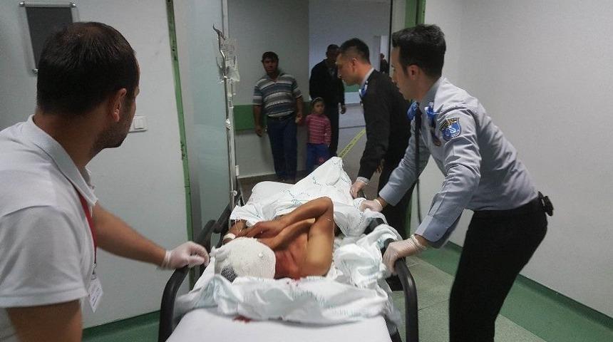 14 Yaşındaki &Ccedil;ocuk T&uuml;fekle Oynarken Arkadaşını Kafasından Vurdu