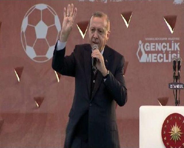 (Geniş)Erdoğan: Sosyal Medyada Şahsım Ve Partim Üzerinden Gereksiz Tartışmalar Yaşanıyor Onlar Fitne Üretiyor