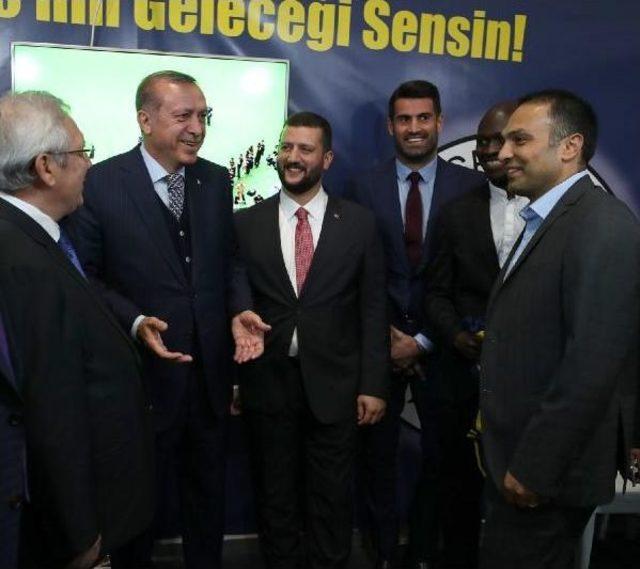 Cumhurbaşkanı Erdoğan'dan Fenerbahçe'nin Standına Ziyaret