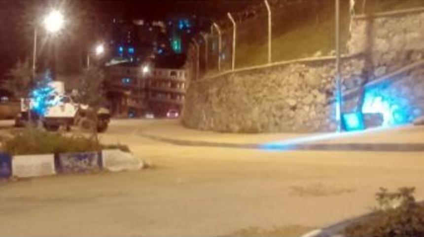 Duvar Dibine Bırakılan Ş&uuml;pheli Televizyon Polisi Alarma Ge&ccedil;irdi