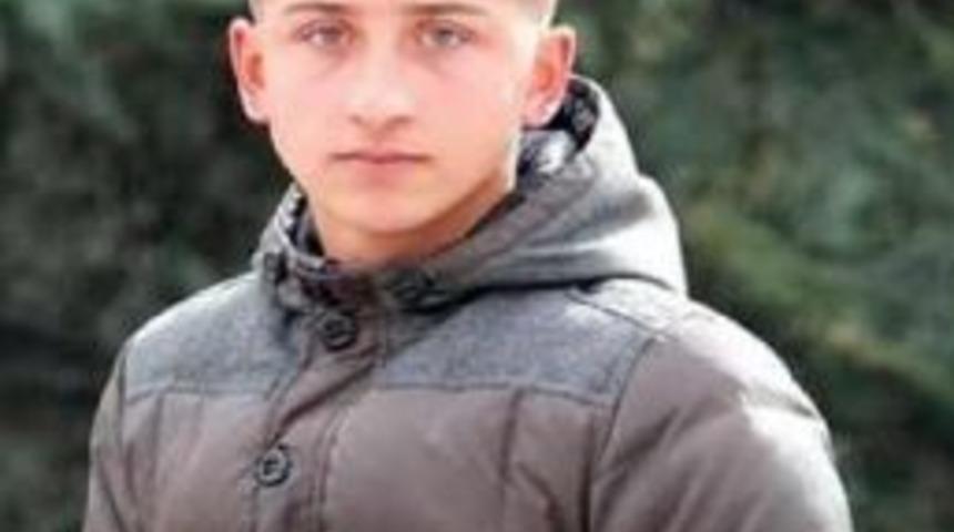 Ortaokul &Ouml;ğrencisi, Liseli Genci T&uuml;fekle Vurarak &Ouml;ld&uuml;rd&uuml;