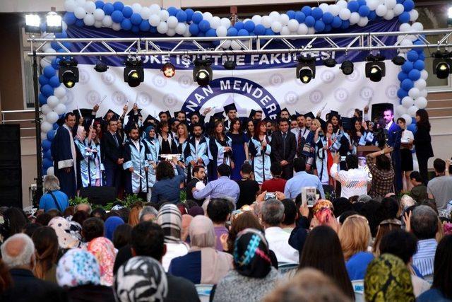 Adü Söke İşletme Fakültesi İlk Mezunlarını Verdi