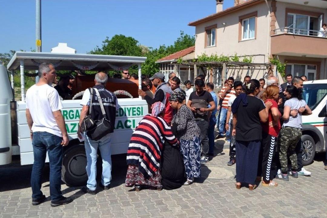 Metruk Fabrikada Ş&uuml;pheli &Ouml;l&uuml;m