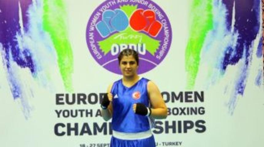 Milli Boks&ouml;rden M&uuml;thiş Zafer