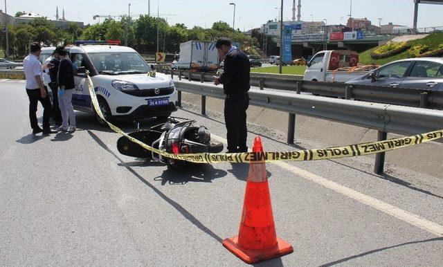 (&ouml;zel Haber) Şişli&rsquo;de Motosikletle Polisten Ka&ccedil;an Ş&uuml;pheli Yakalandı 2