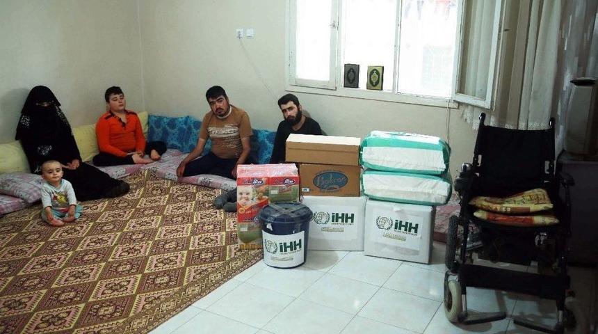 Suriyeli Engelli Kardeşlere İhh&rsquo;dan Yardım Eli