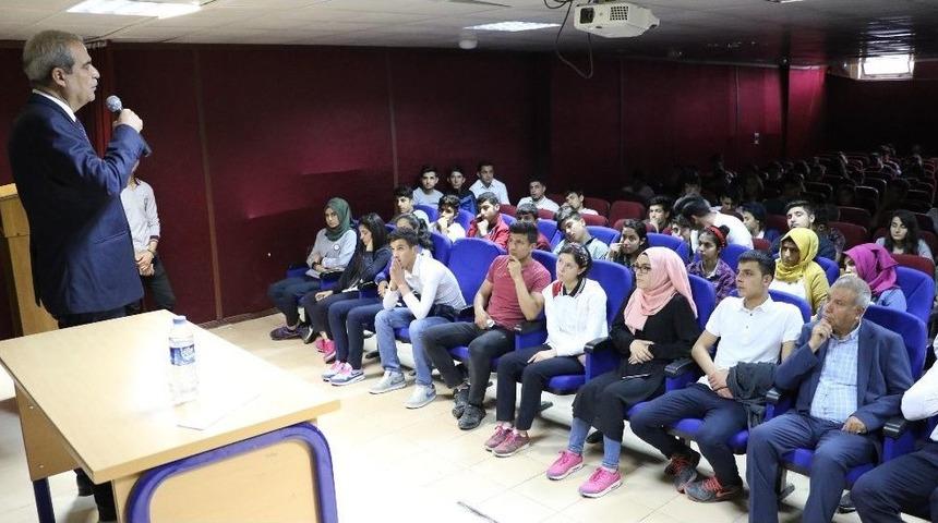 Demirkol &Ouml;ğrencilerle Bir Araya Geldi