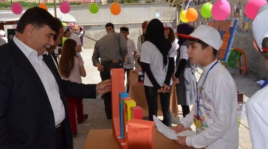 Emet&rsquo;te Bilim Fuarı A&ccedil;ıldı
