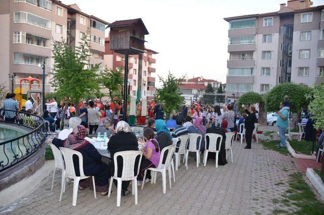 Mehteran Takımı Eşliğinde Hıdrellezi Kutladılar