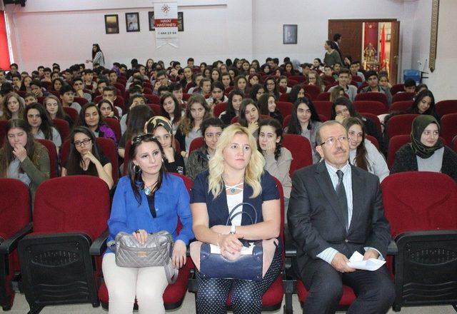 Lise Öğrencilerine İlk Yardım Semineri