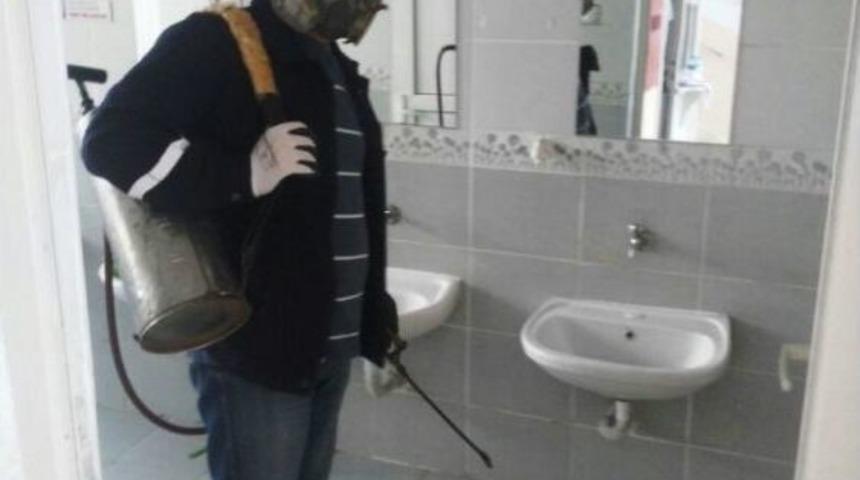 Okullar İla&ccedil;lanıyor