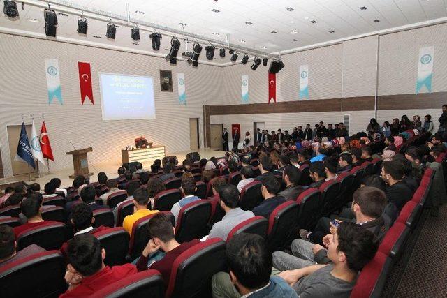 Bitlis’te “ortadoğu Denkleminde Türkiye’nin Yol Haritası” Konferansı