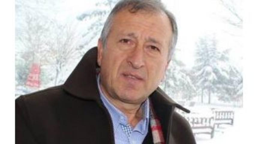 S&ouml;z Yazarlarına Ders Gibi Eleştiri