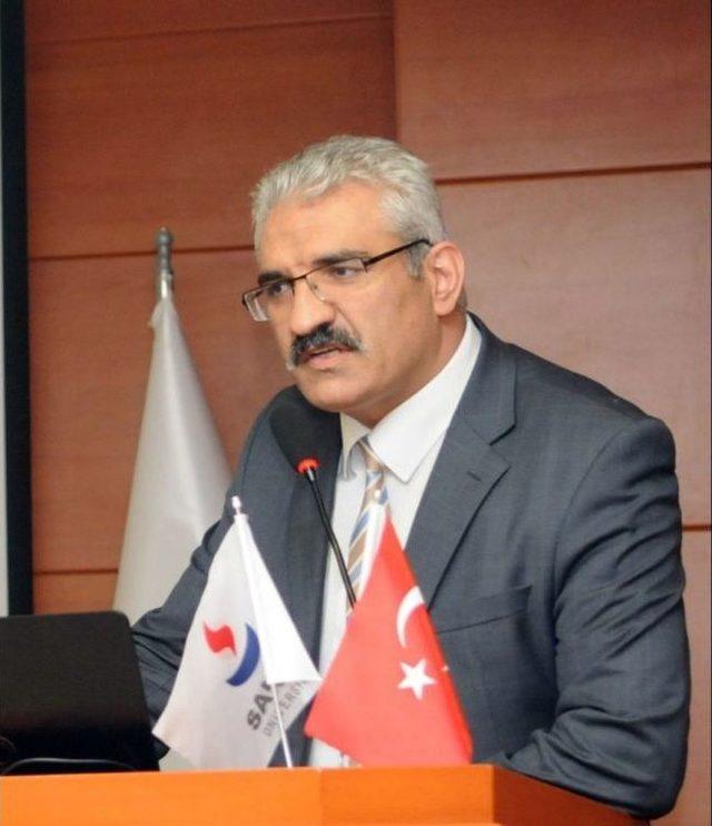 Kurtuluş Savaşında Kullanılan Hemşirelik &Uuml;niforması İle K&uuml;rs&uuml;ye &Ccedil;ıktı 1