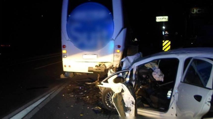 İki Gen&ccedil; Feci Kazada Can Verdi