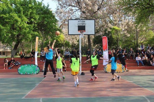 Gaziantep’te Düzenlenen Sokak Basketboluna Yoğun İlgi 2